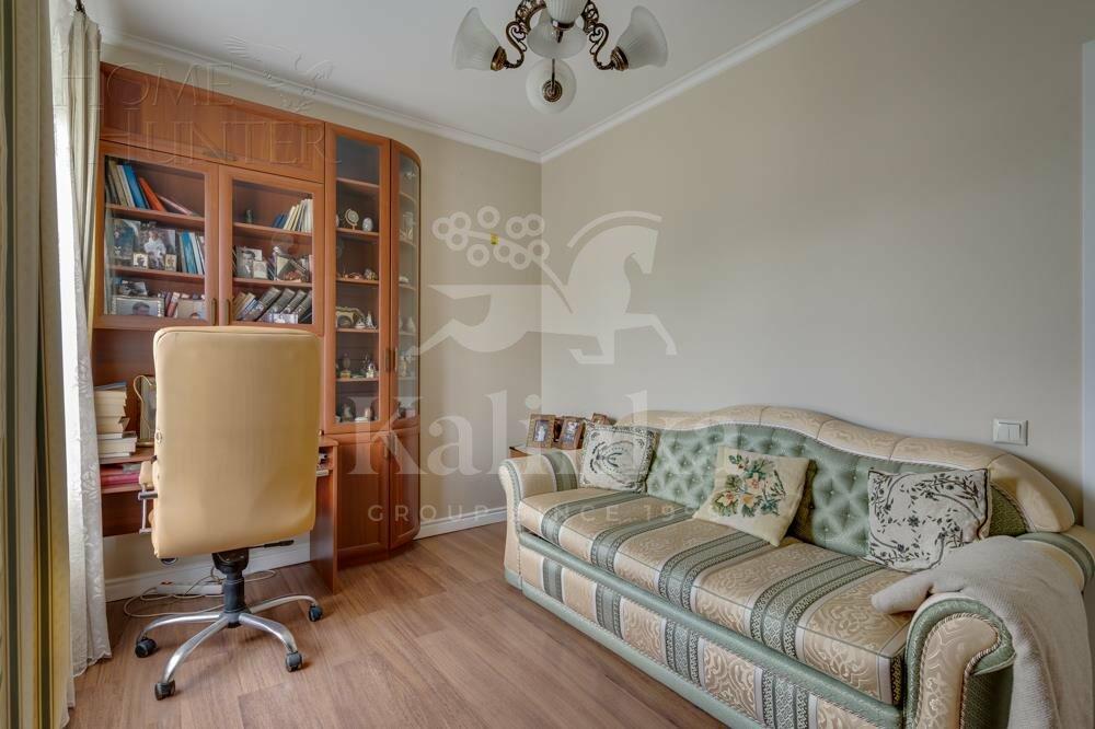 2-этажный коттедж 200 м² с отделкой