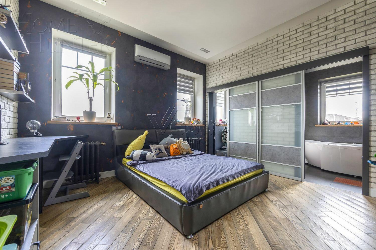 2-этажный коттедж 270 м² с отделкой