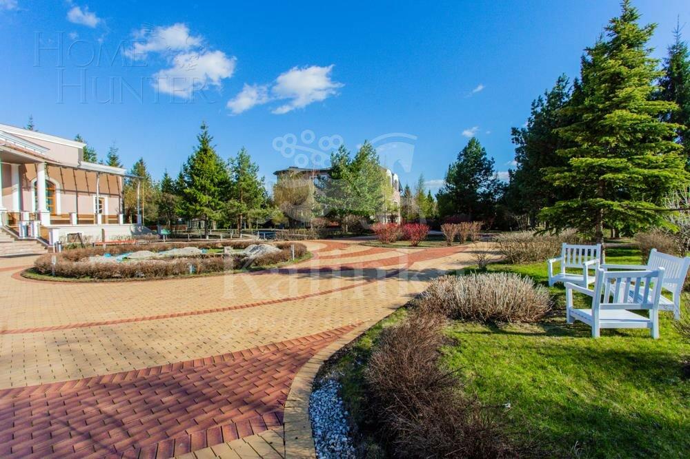 2-этажный коттедж 1 700 м² с отделкой