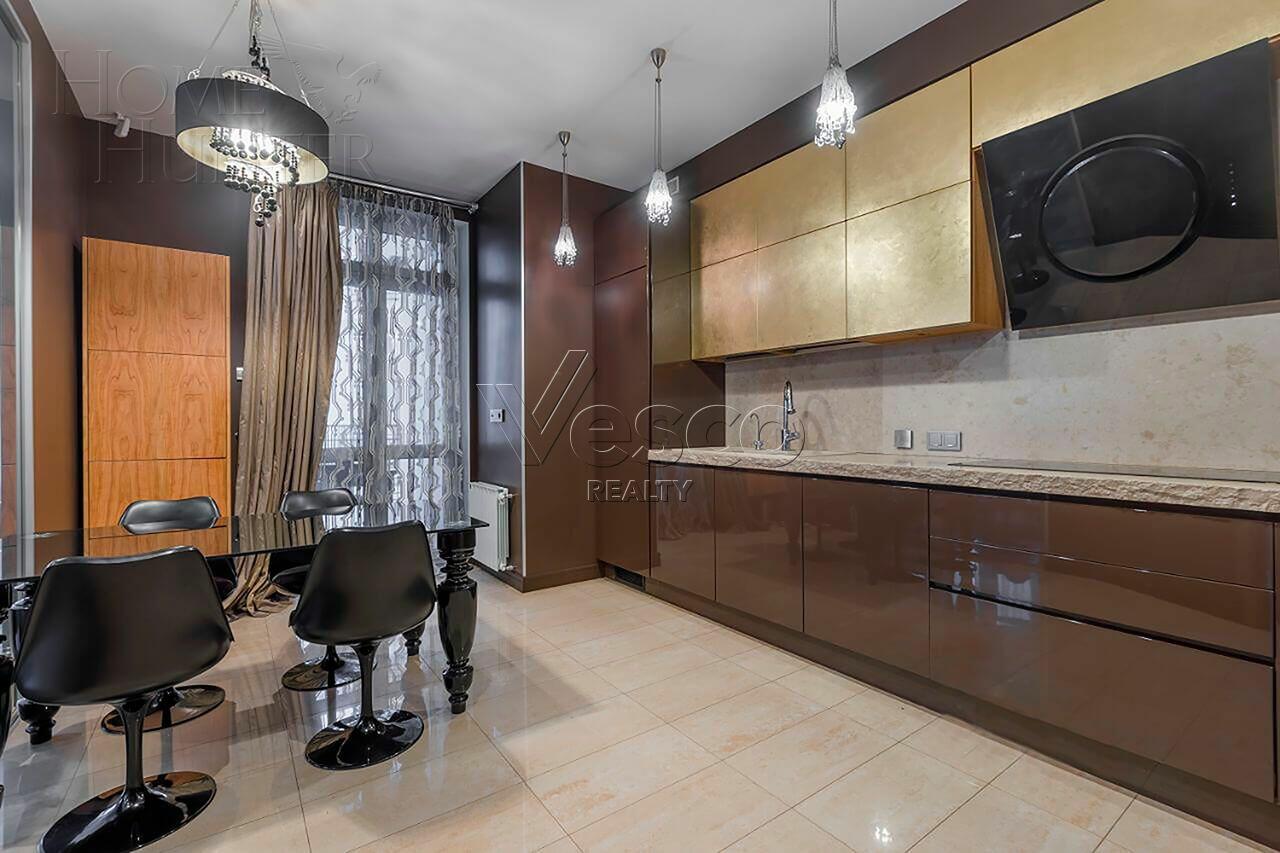 4-КОМН. КВАРТИРА С ОТДЕЛКОЙ 234 М² НА 4 ЭТАЖЕ