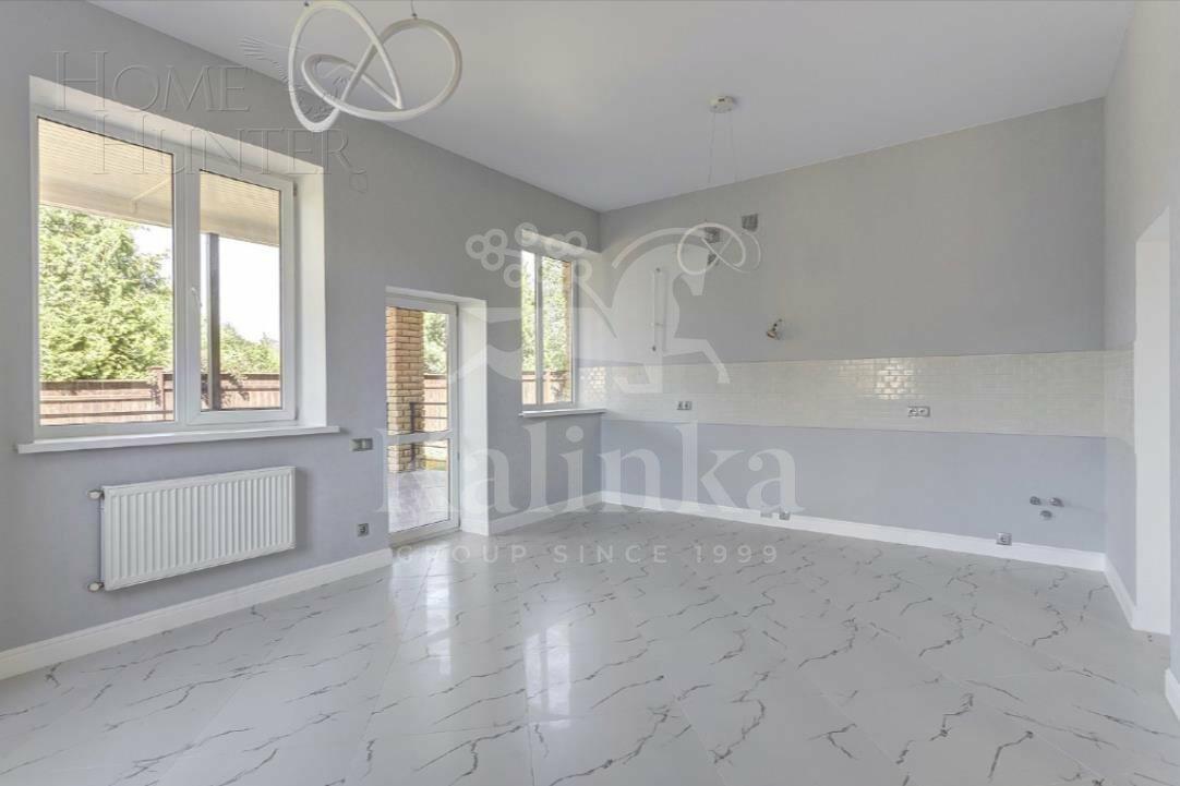 3-этажный коттедж 372 м² с отделкой