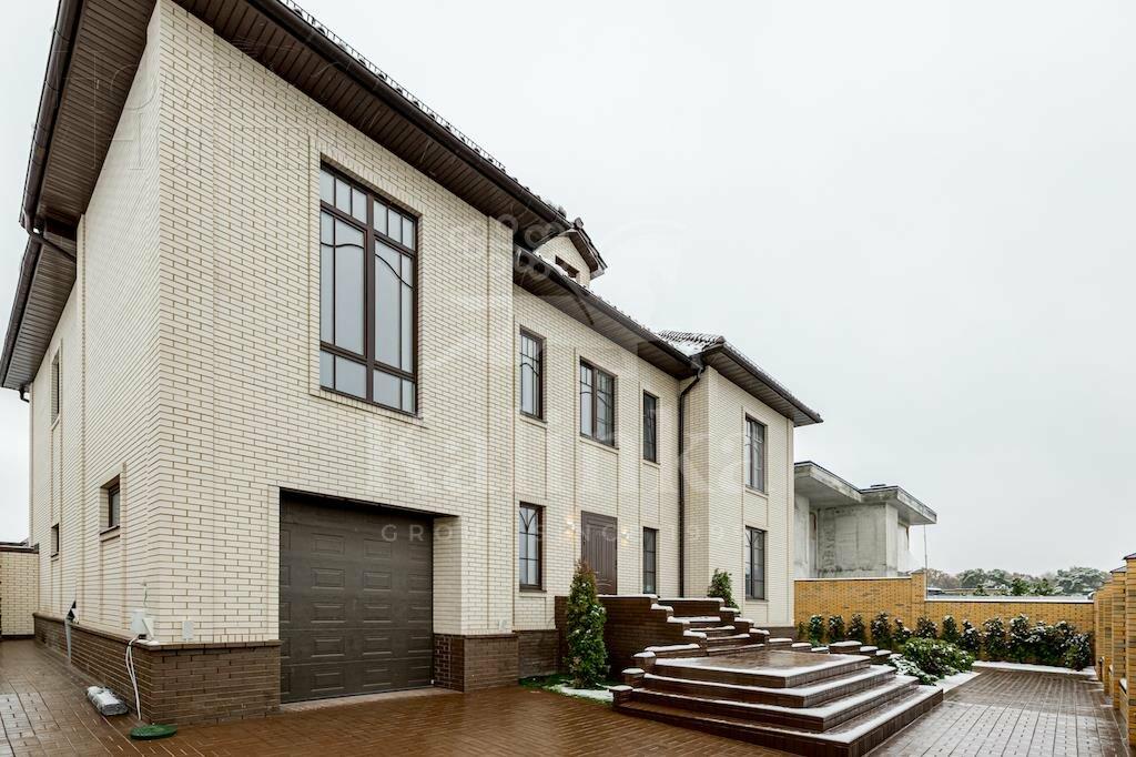 2-этажный коттедж 630 м² с отделкой