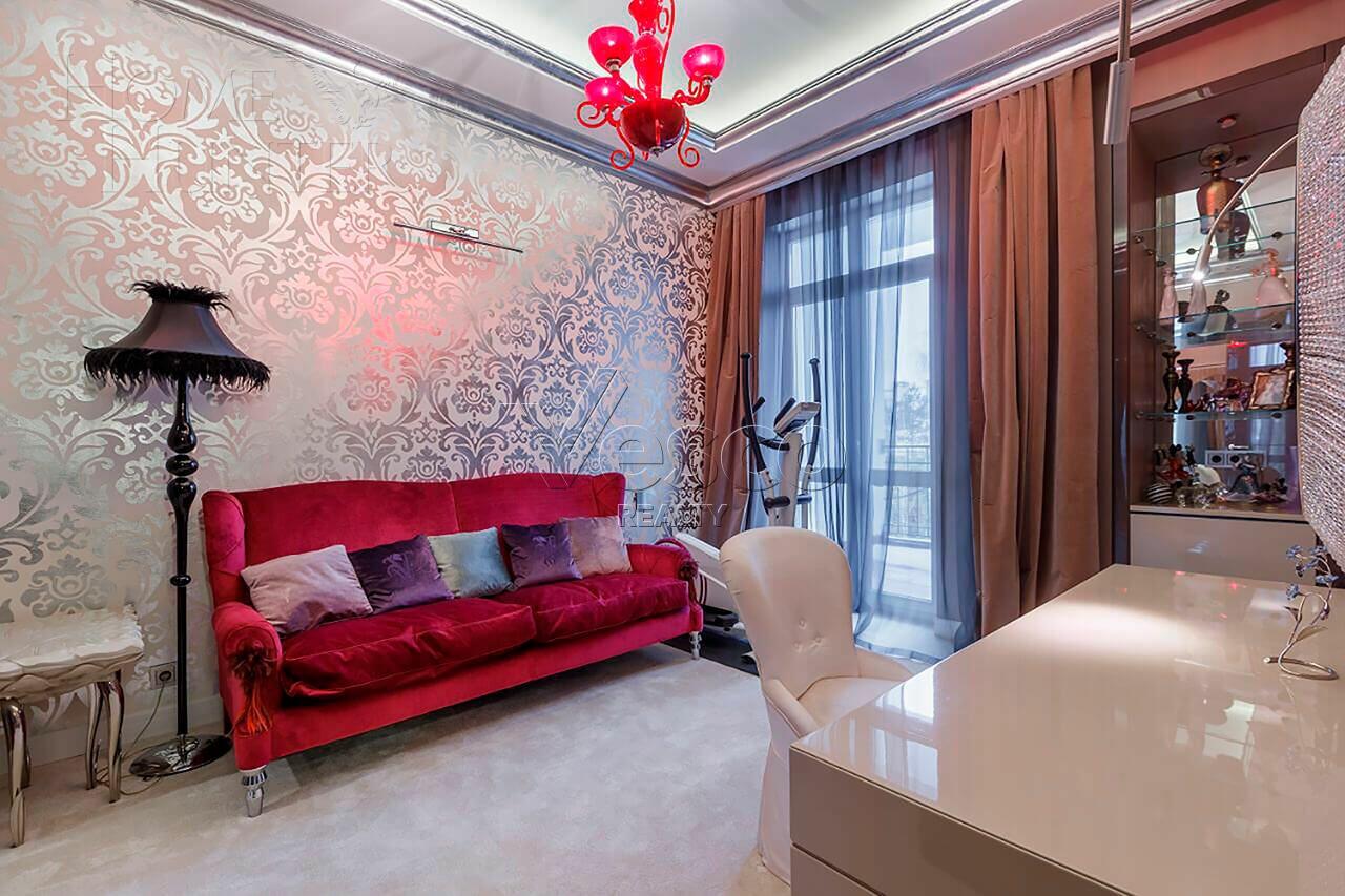 4-КОМН. КВАРТИРА С ОТДЕЛКОЙ 234 М² НА 4 ЭТАЖЕ