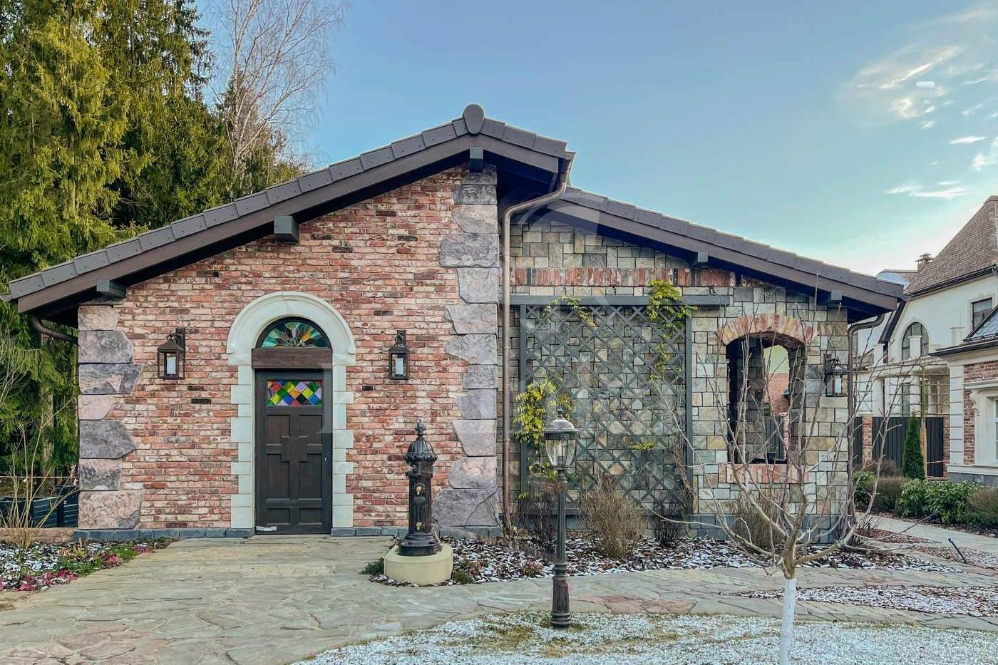 2-этажный коттедж 950 м² с отделкой