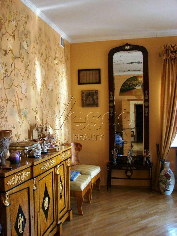 2-этажный коттедж 600 м² с отделкой