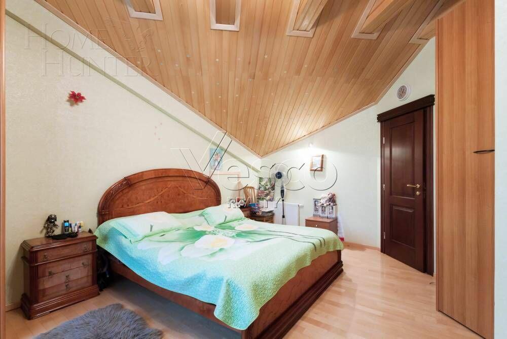 2-этажный коттедж 1 460 м² с отделкой