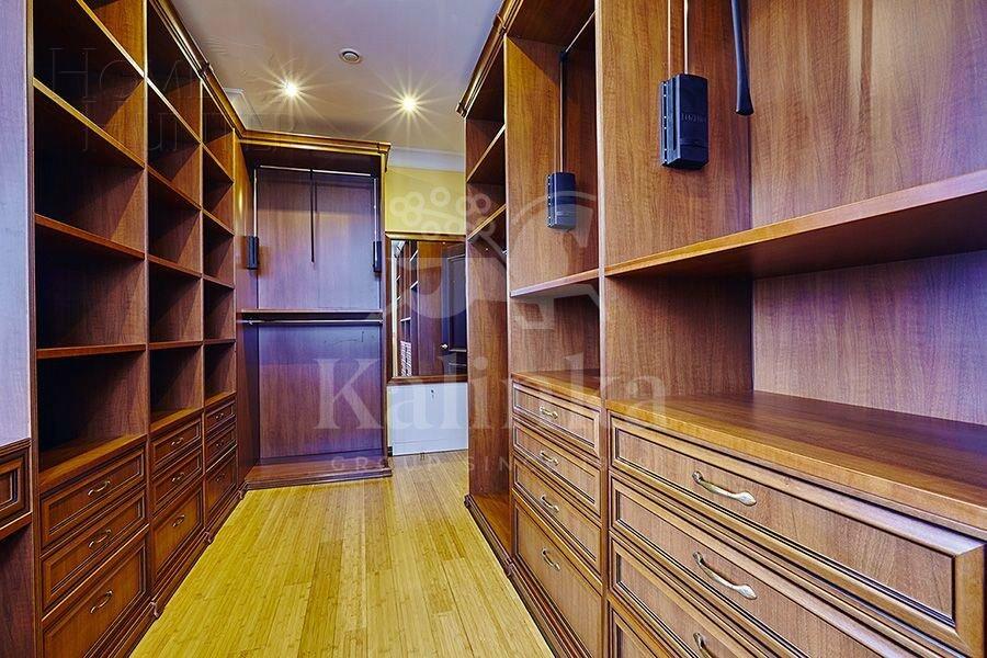 3-этажный коттедж 860 м² с отделкой