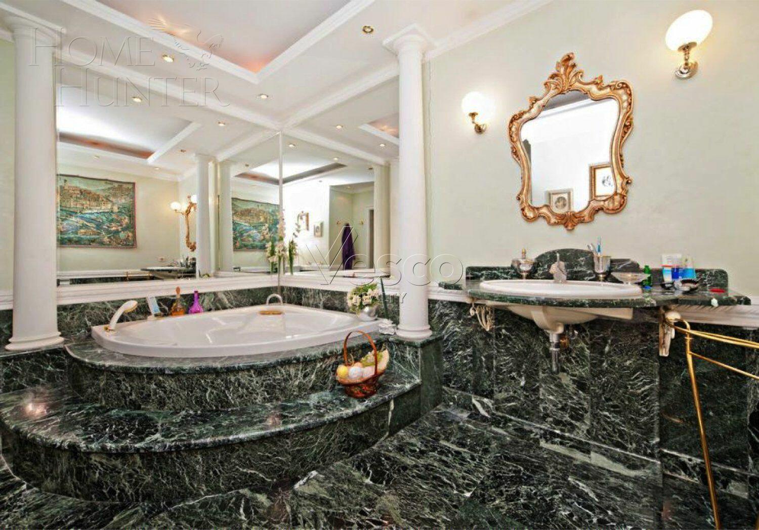 2-этажный коттедж 1 000 м² с отделкой