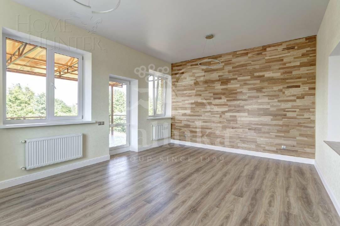 3-этажный коттедж 372 м² с отделкой