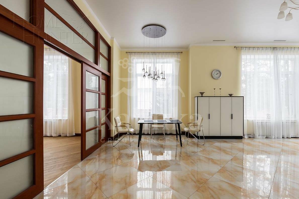 2-этажный коттедж 1 200 м² с отделкой