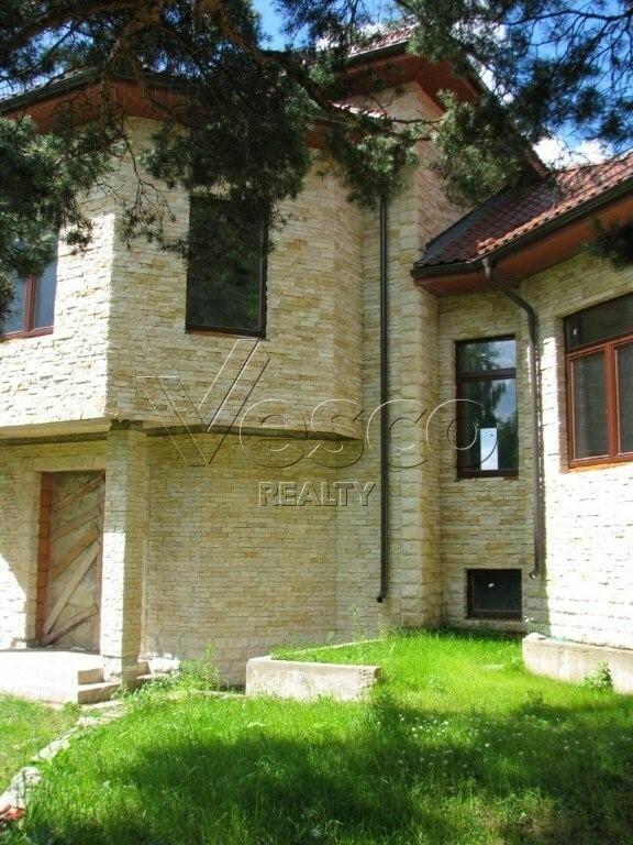 2-этажный коттедж 635.2 м² без отделки