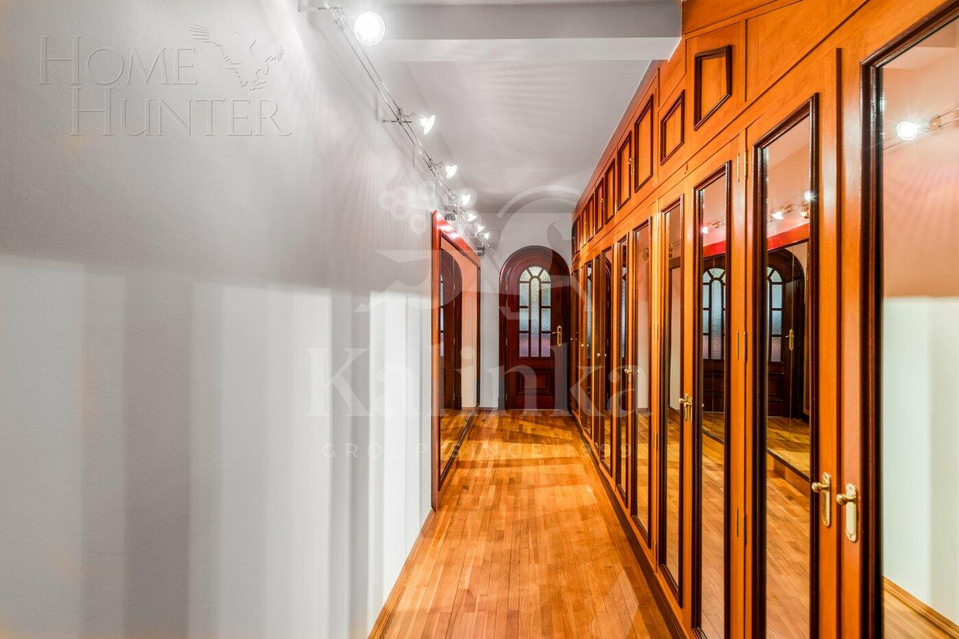 2-этажный коттедж 750 м² с отделкой