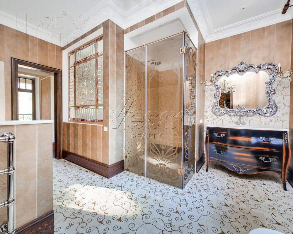 3-этажный коттедж 1 450 м² с отделкой