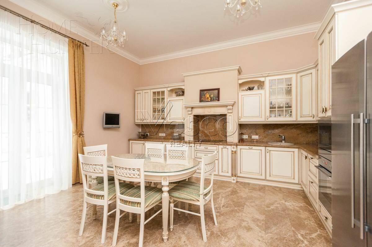 2-этажный коттедж 860 м² с отделкой