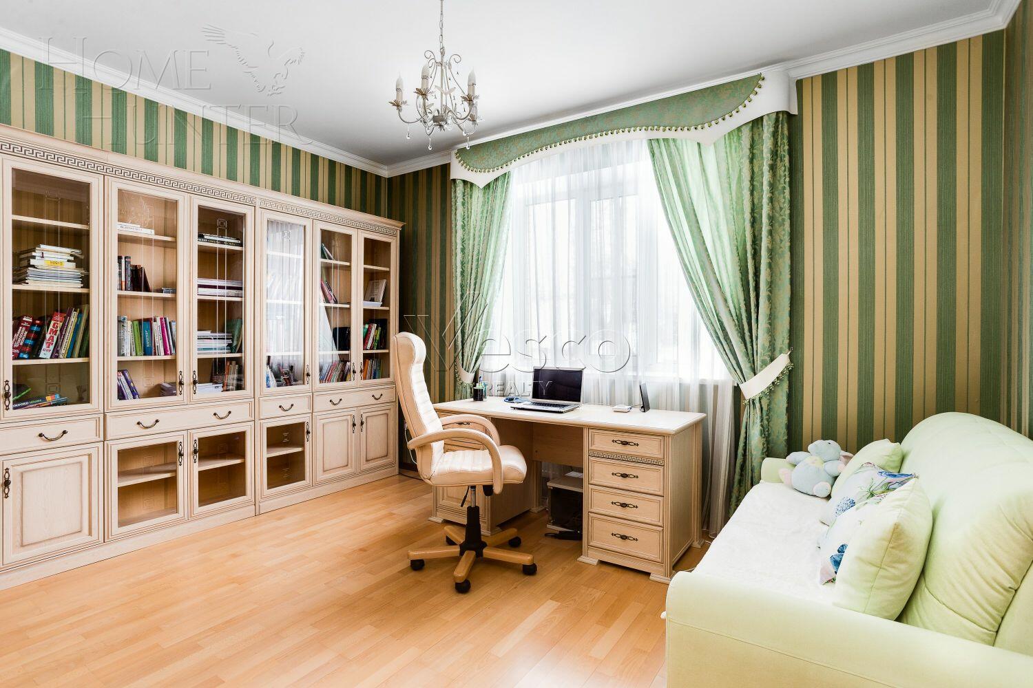 3-этажный коттедж 256 м² с отделкой