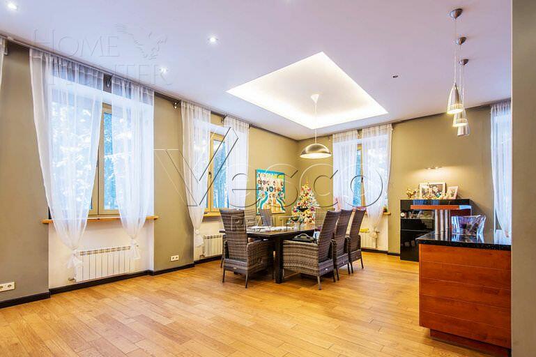 2-этажный коттедж 450 м² с отделкой