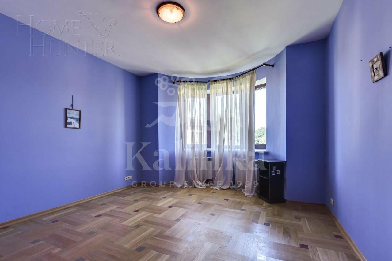 2-этажный коттедж 750 м² с отделкой