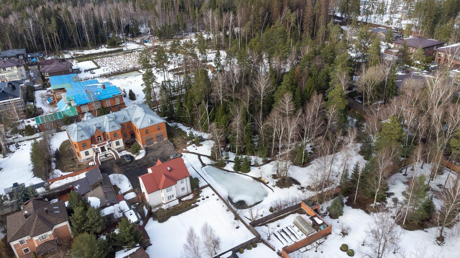 2-этажный коттедж 1 500 м² с отделкой