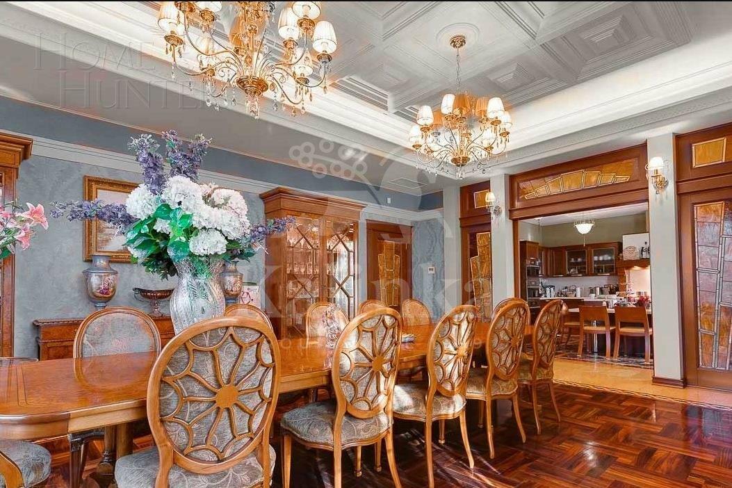 3-этажный коттедж 1 200 м² с отделкой