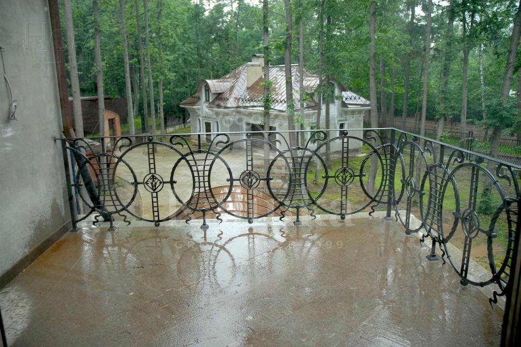 3-этажный коттедж 1 500 м² без отделки