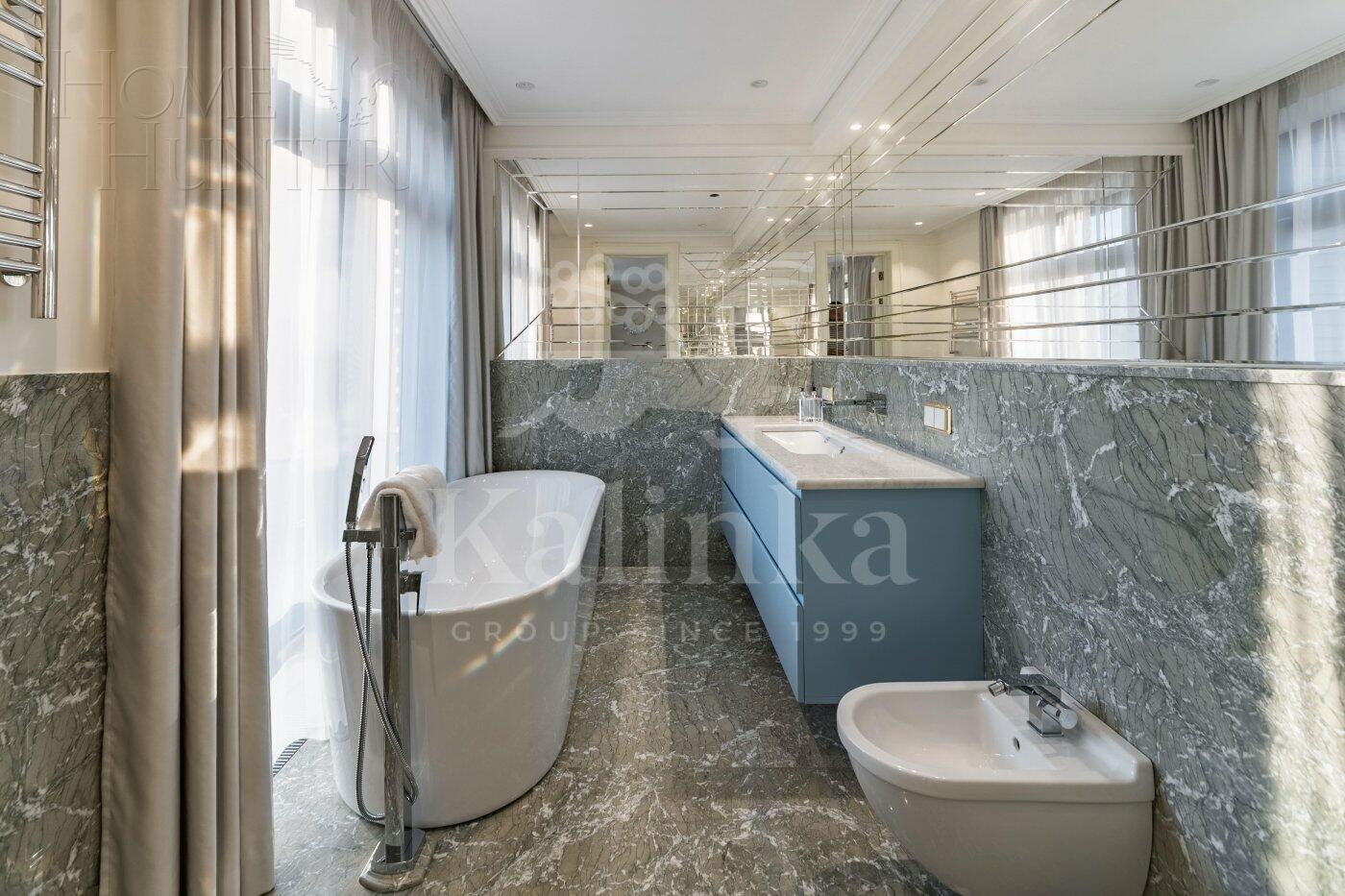 2-этажный коттедж 961 м² с отделкой