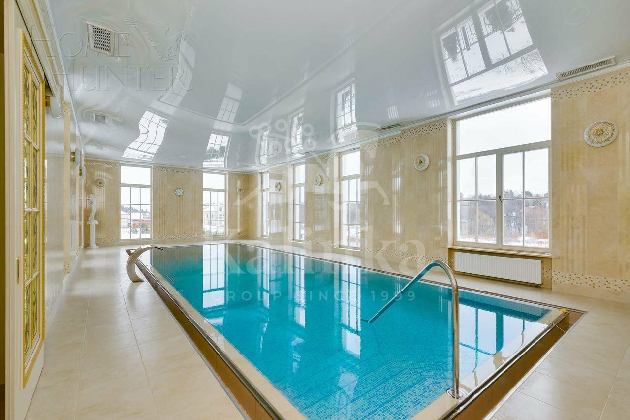 2-этажный коттедж 3 000 м² с отделкой