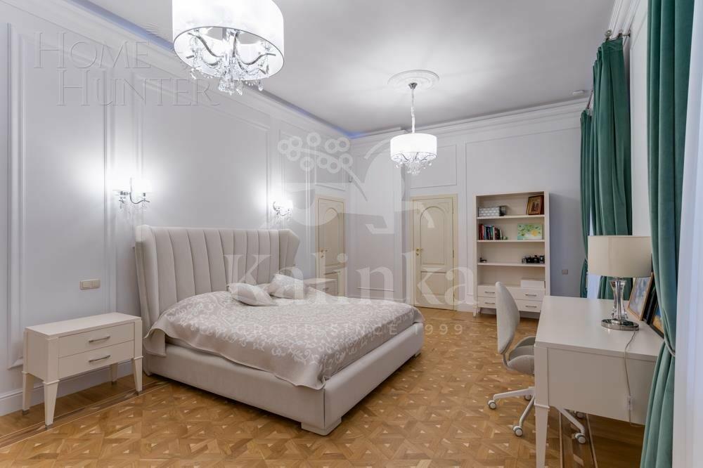 3-этажный коттедж 800 м² с отделкой