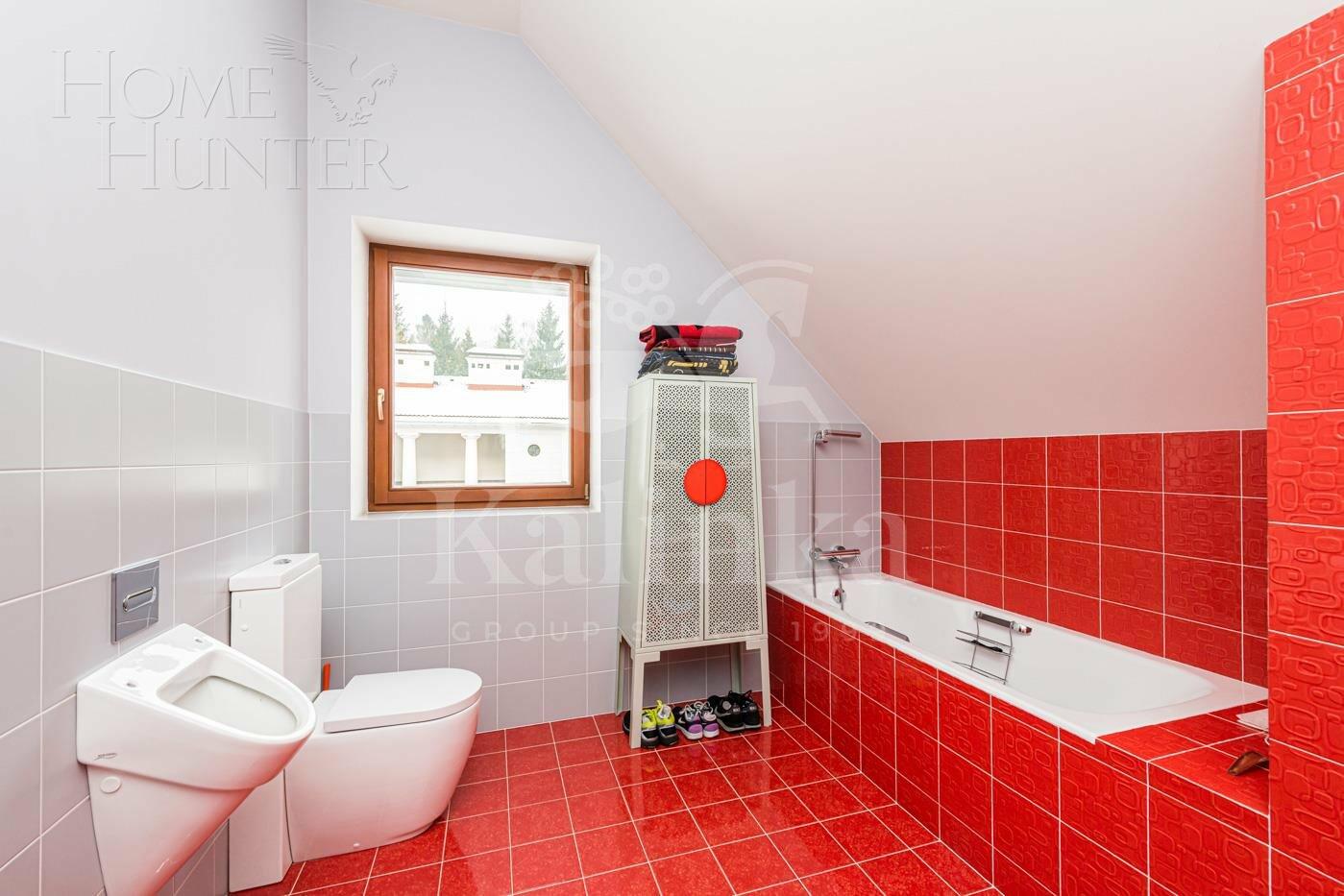 2-этажный коттедж 1 100 м² с отделкой