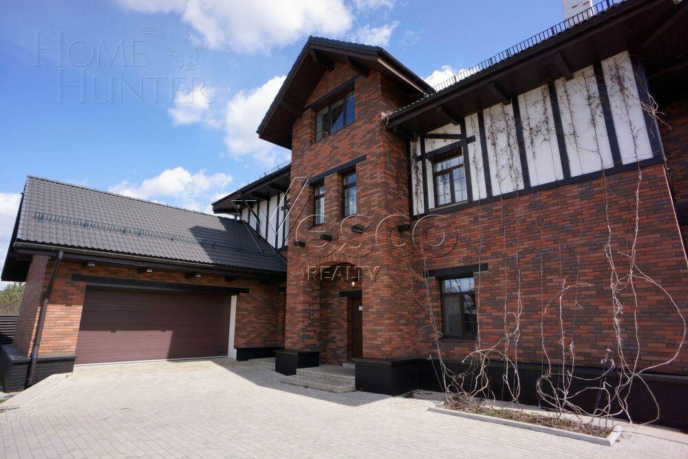 2-этажный коттедж 560 м² с отделкой