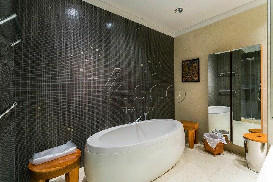 5-КОМН. КВАРТИРА С ОТДЕЛКОЙ 202 М² НА 3 ЭТАЖЕ