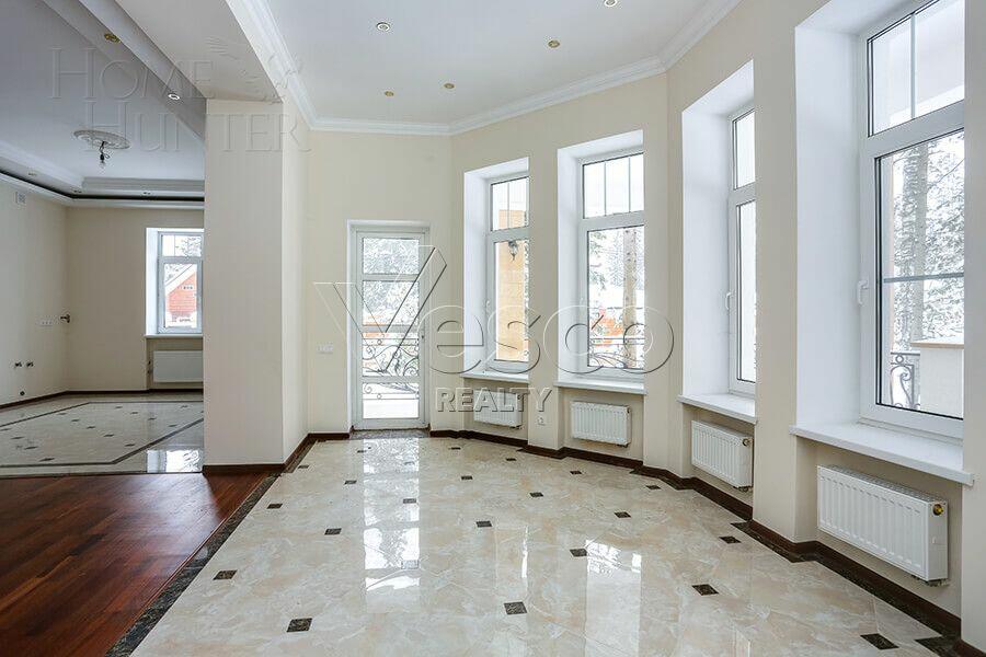 2-этажный коттедж 342 м² с отделкой