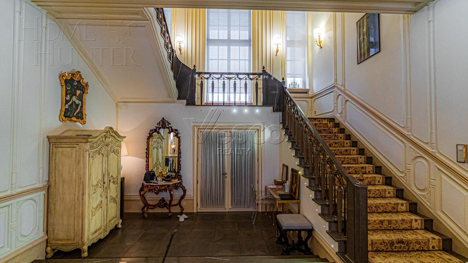 2-этажный коттедж 980 м² с отделкой