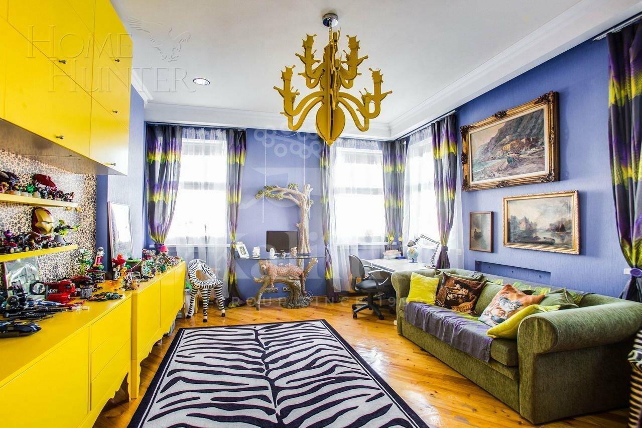 2-этажный коттедж 1 140 м² с отделкой