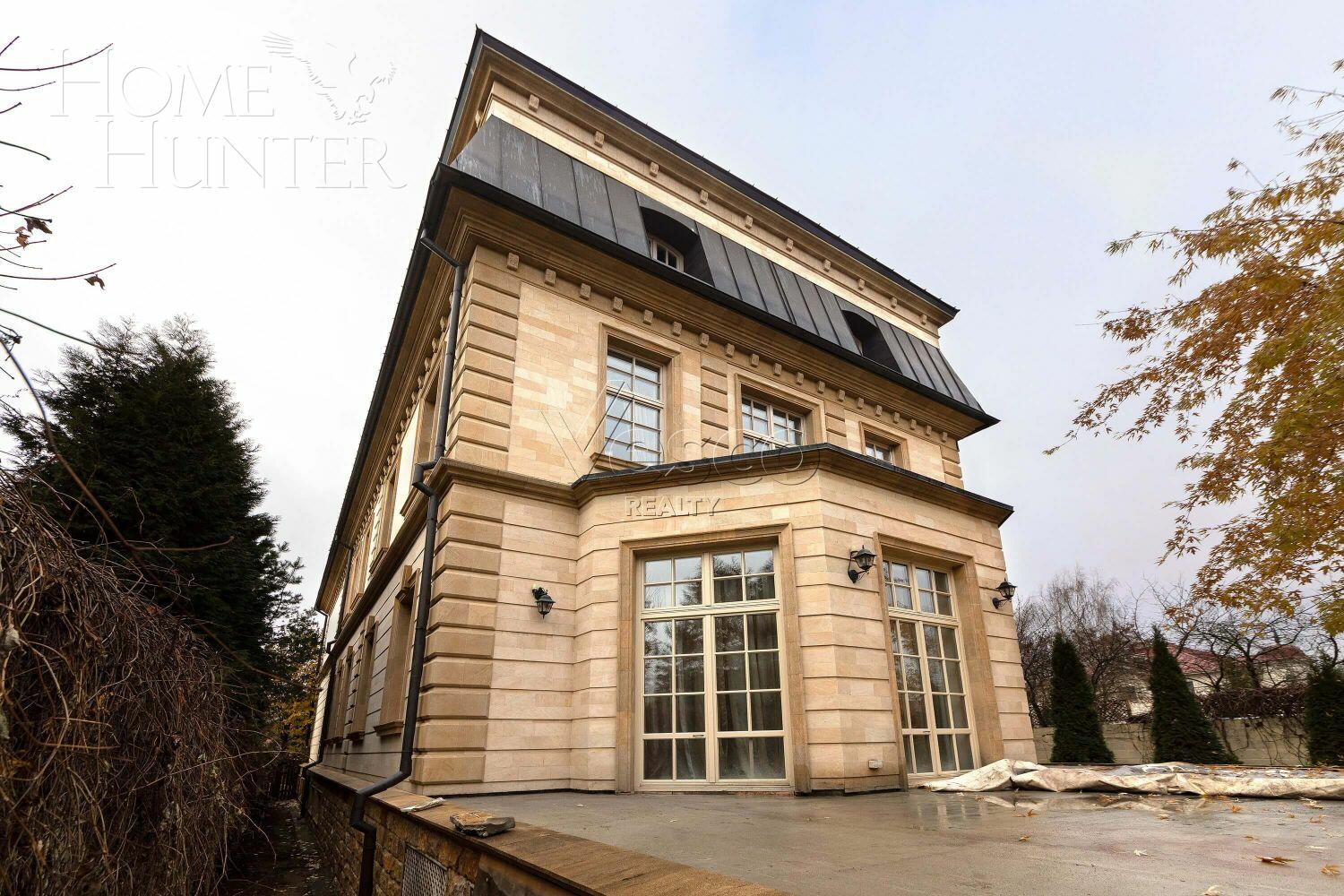 2-этажный коттедж 980 м² с отделкой