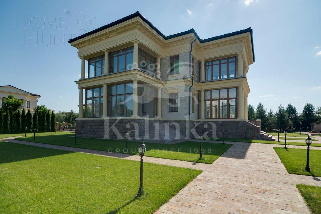 2-этажный коттедж 800 м² с отделкой