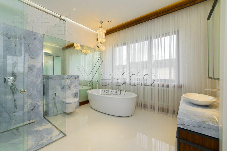 2-этажный коттедж 989.7 м² с отделкой