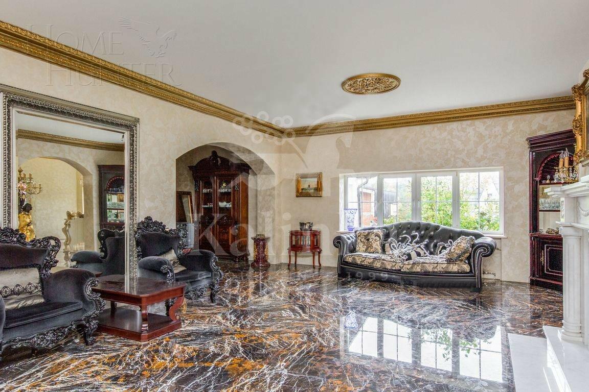 2-этажный коттедж 750 м² с отделкой