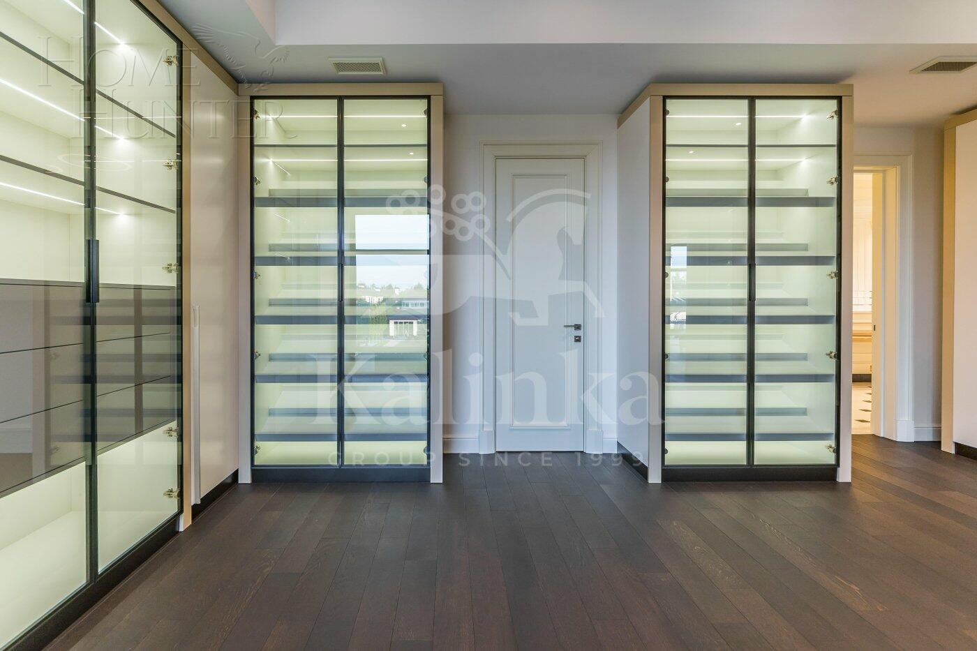 2-этажный коттедж 961 м² с отделкой