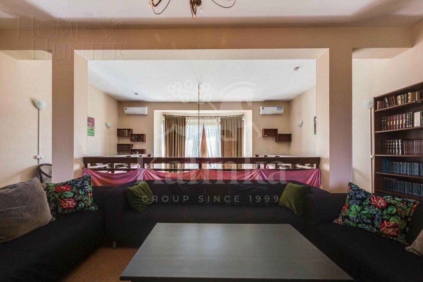 2-этажный коттедж 1 350 м² с отделкой