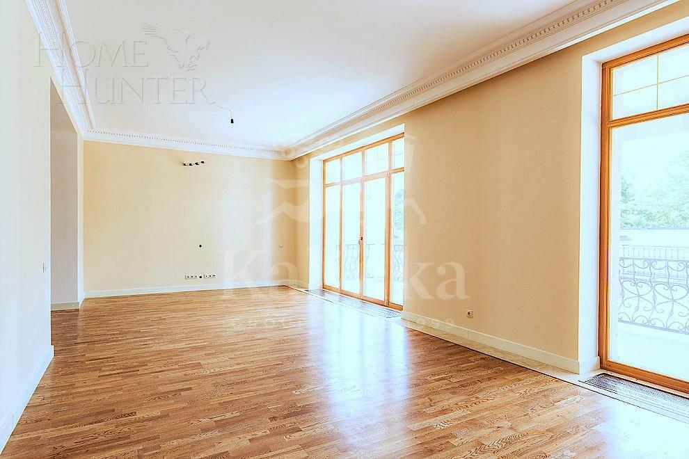 2-этажный таунхаус 630.9 м² с отделкой