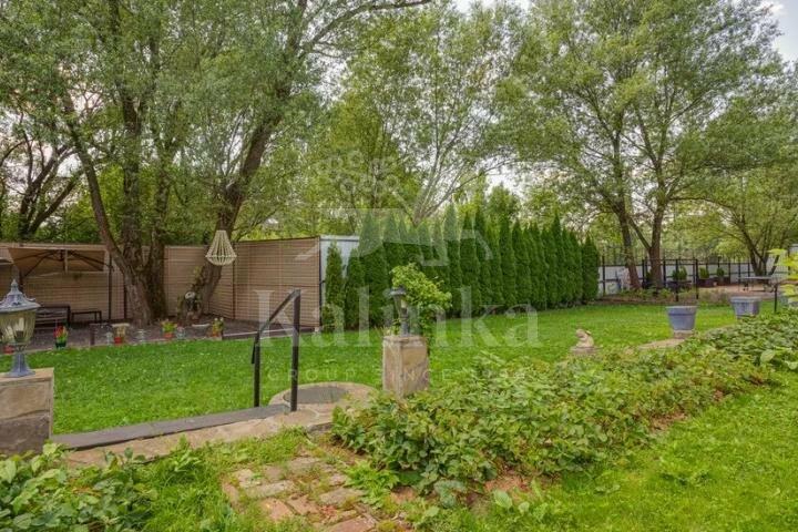 2-этажный коттедж 1 140 м² с отделкой