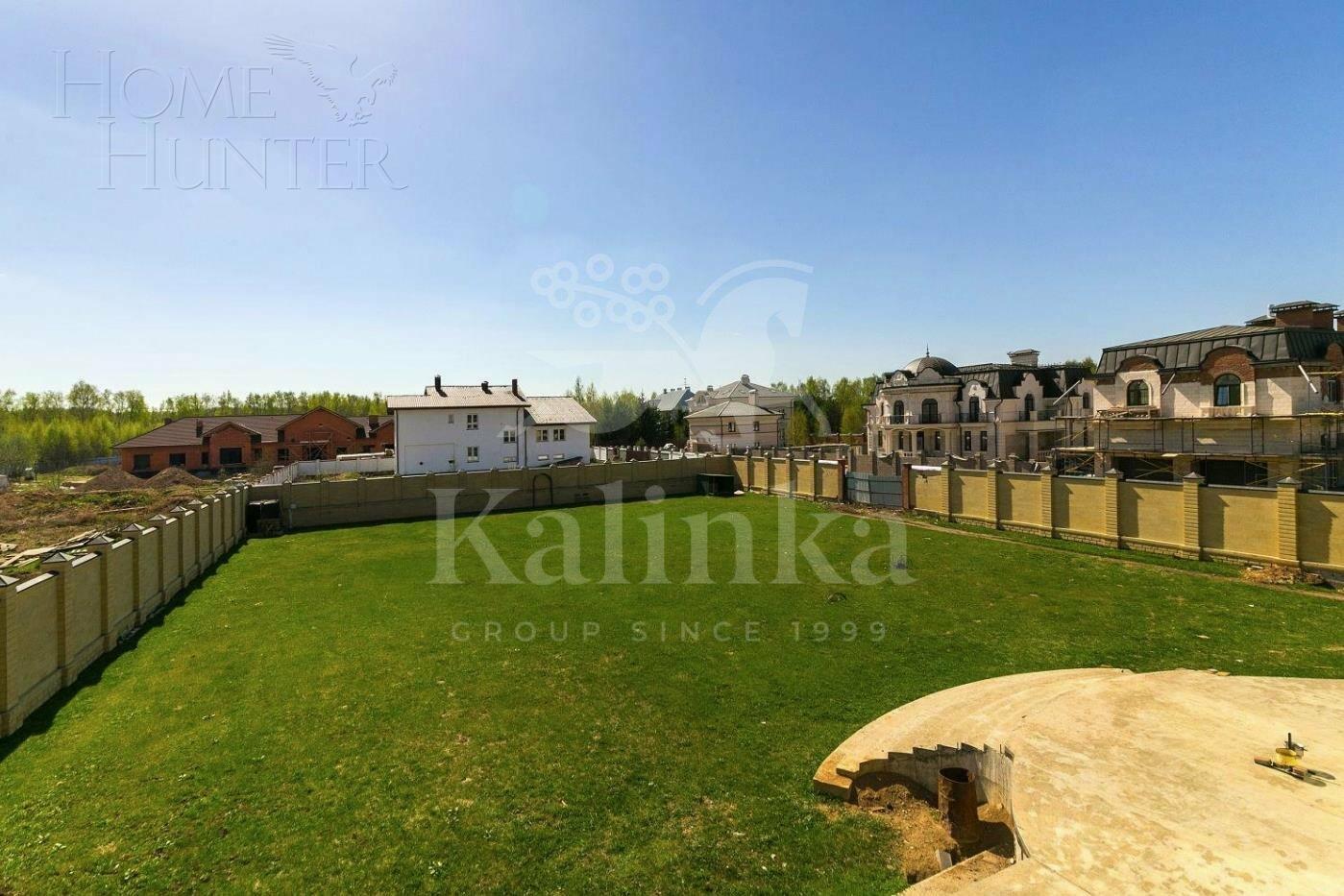 3-этажный коттедж 2 000 м² без отделки