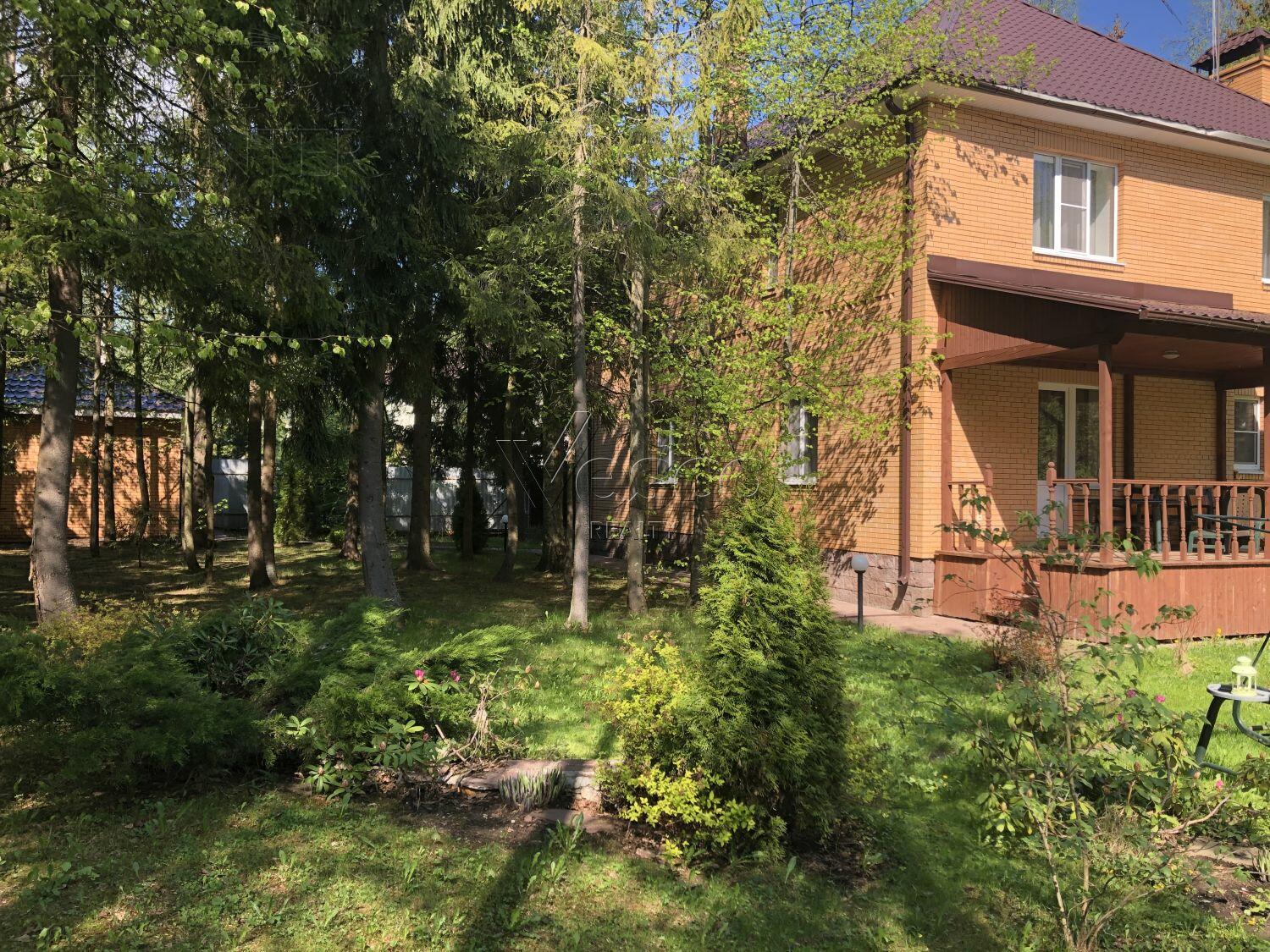 3-этажный коттедж 256 м² с отделкой