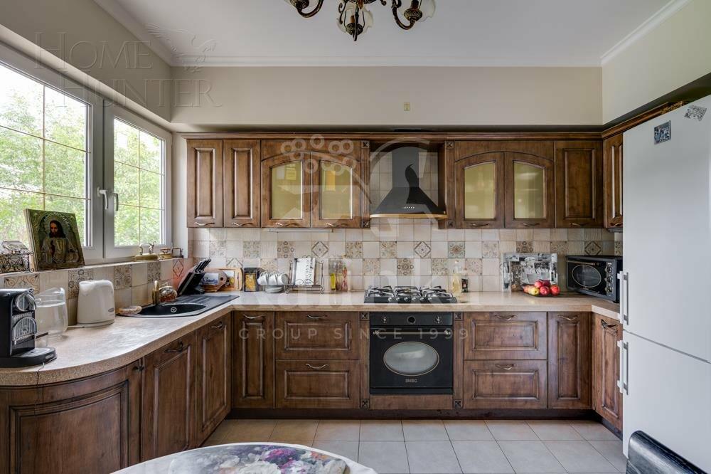 2-этажный коттедж 200 м² с отделкой