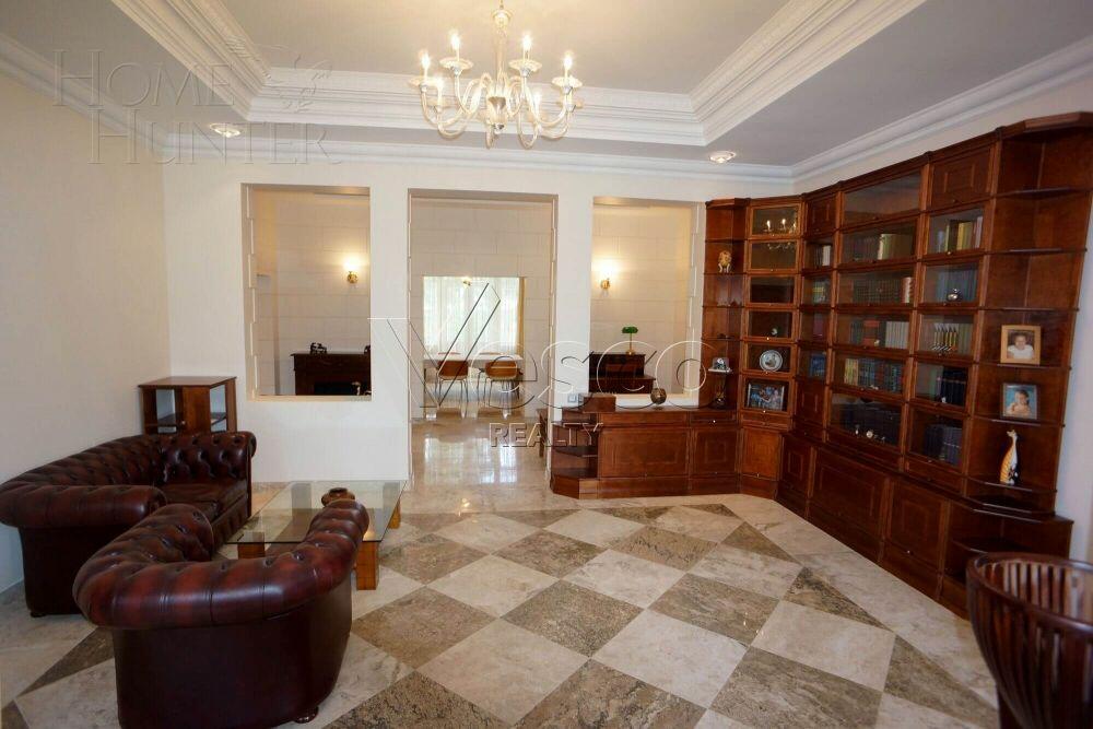 2-этажный коттедж 850 м² с отделкой