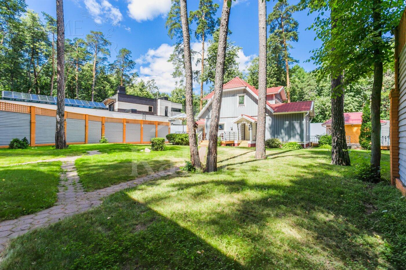 2-этажный коттедж 207.8 м² с отделкой