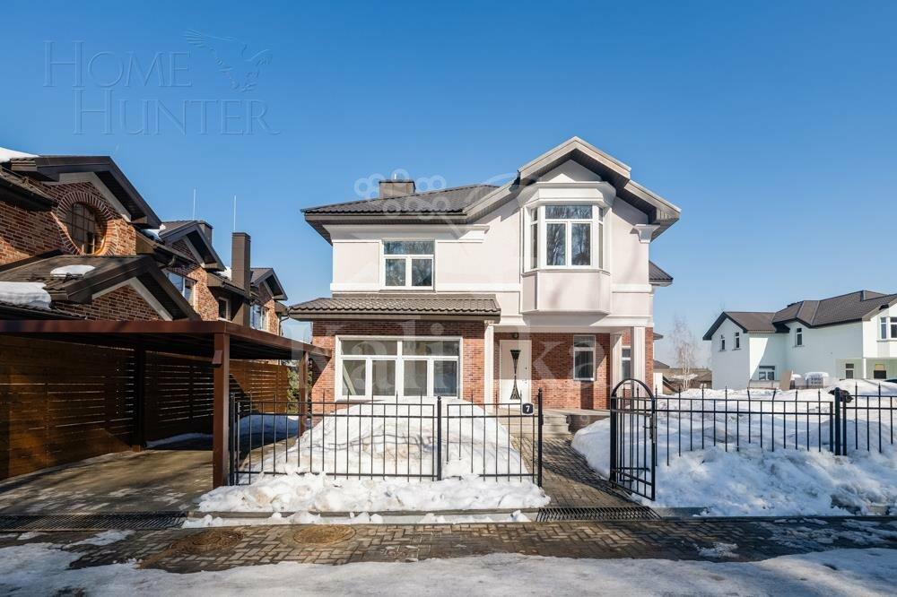 2-этажный коттедж 500 м² без отделки