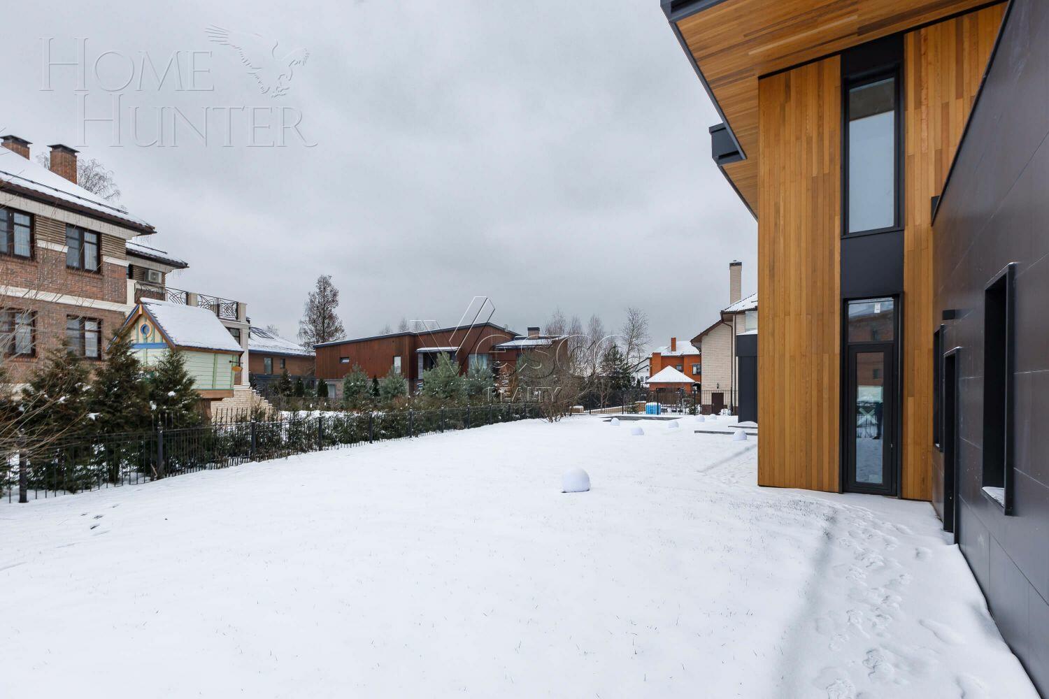 2-этажный коттедж 853.2 м² без отделки