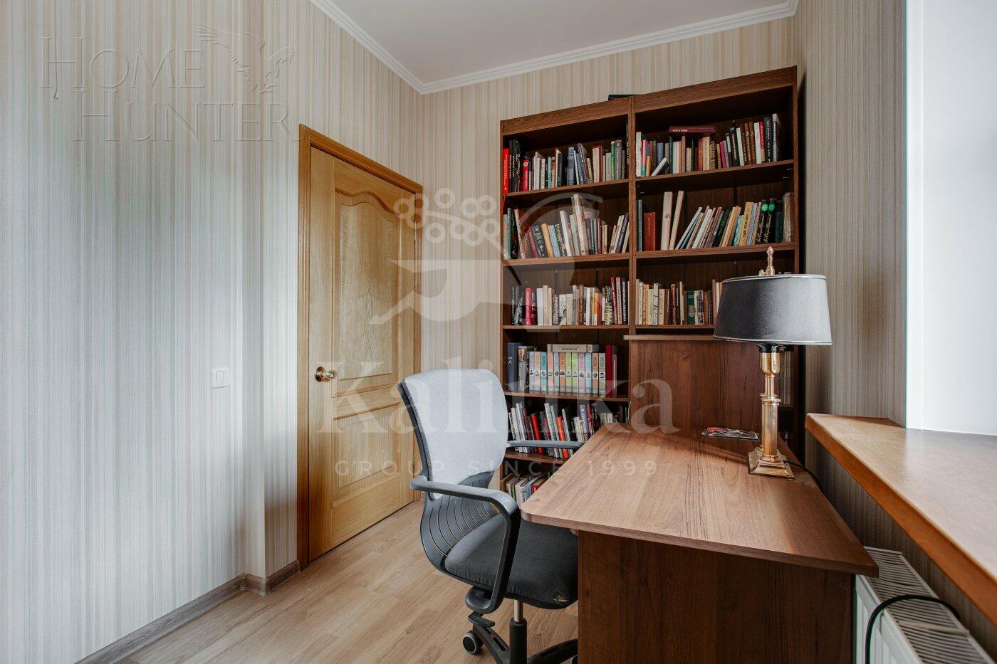 2-этажный коттедж 880 м² с отделкой