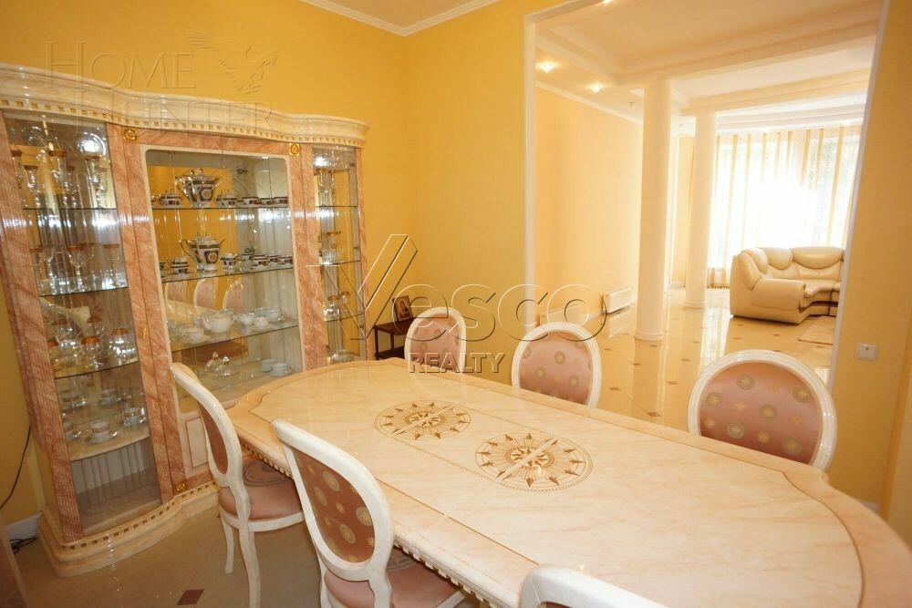 2-этажный коттедж 525 м² с отделкой